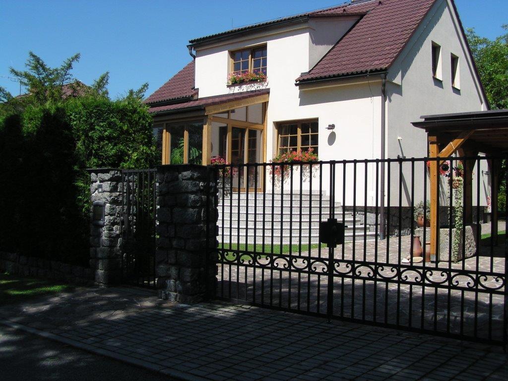 Apartment 53 Звиковске Подгради Экстерьер фото